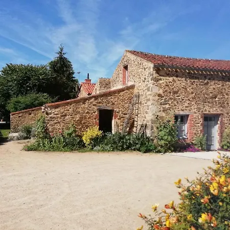 Chambres D'Hotes Les Hautes Papinieres Saint-Prouant Exterior photo